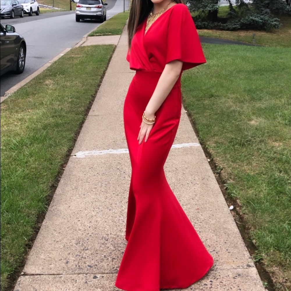 Red Dress - Picture 2 of 3